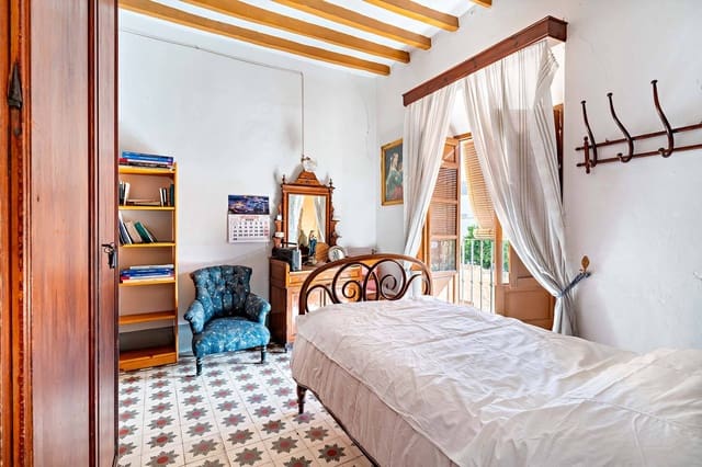 10 soveværelse Byhus til salg i Berja med garage - € 265.000 (Ref: 8789662)