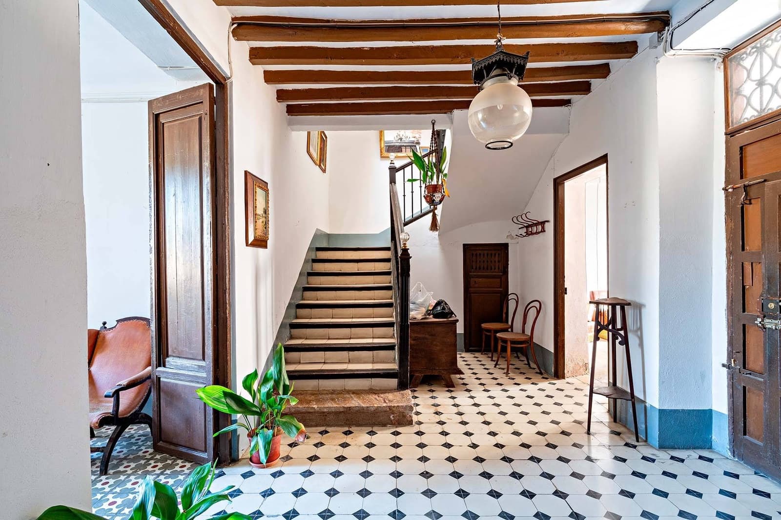 10 soveværelse Byhus til salg i Berja med garage - € 265.000 (Ref: 8789662)