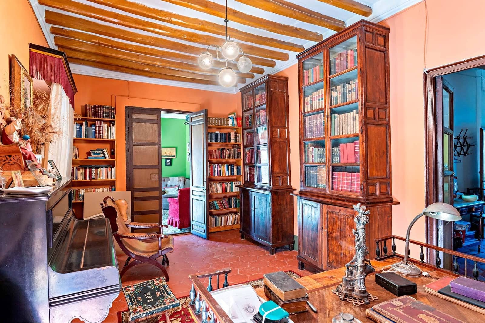 10 soveværelse Byhus til salg i Berja med garage - € 265.000 (Ref: 8789662)