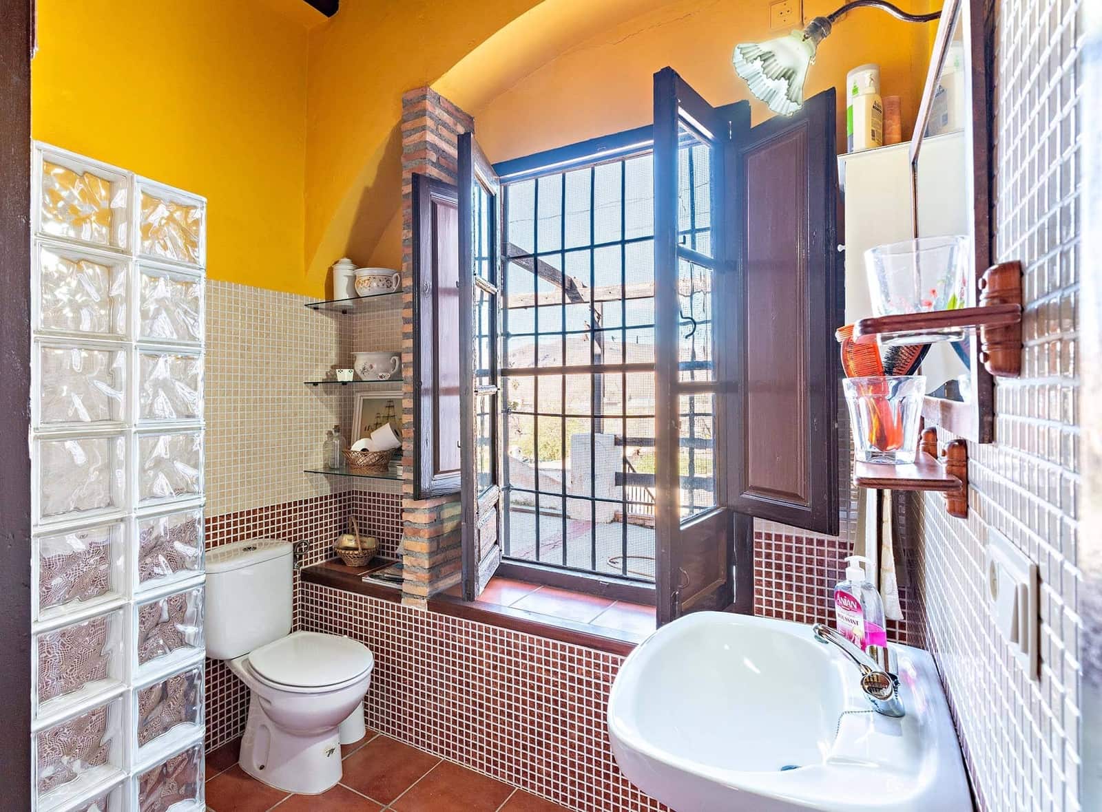 10 soveværelse Byhus til salg i Berja med garage - € 265.000 (Ref: 8789662)