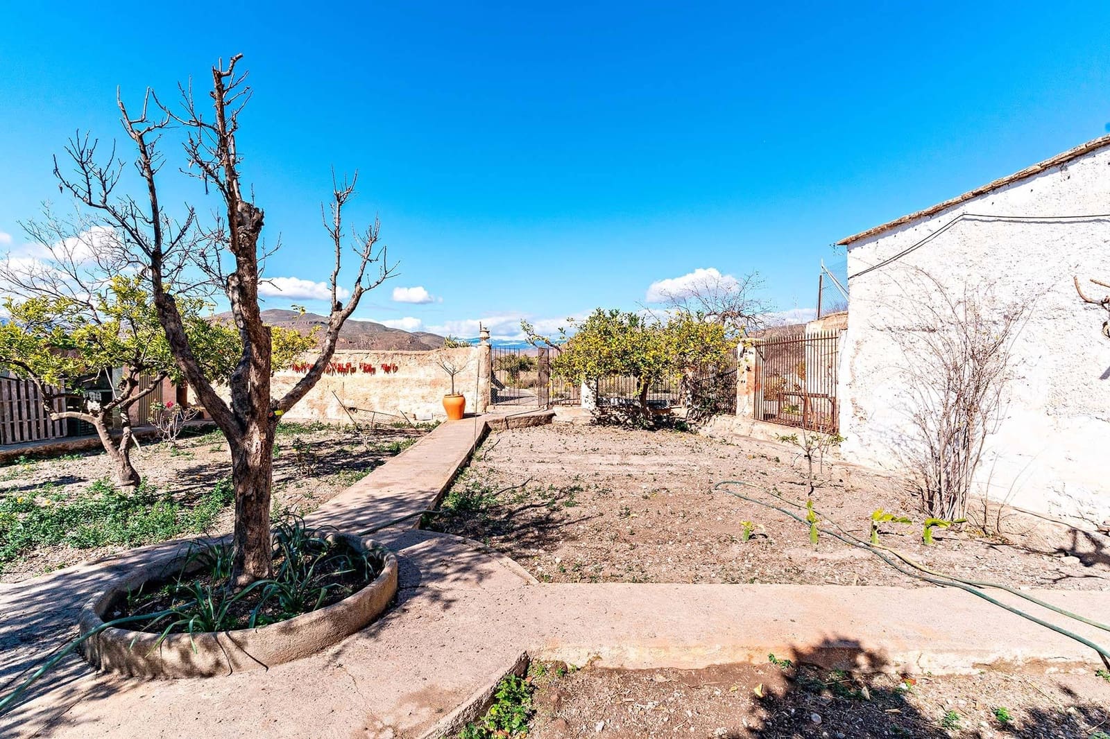 10 soveværelse Byhus til salg i Berja med garage - € 265.000 (Ref: 8789662)