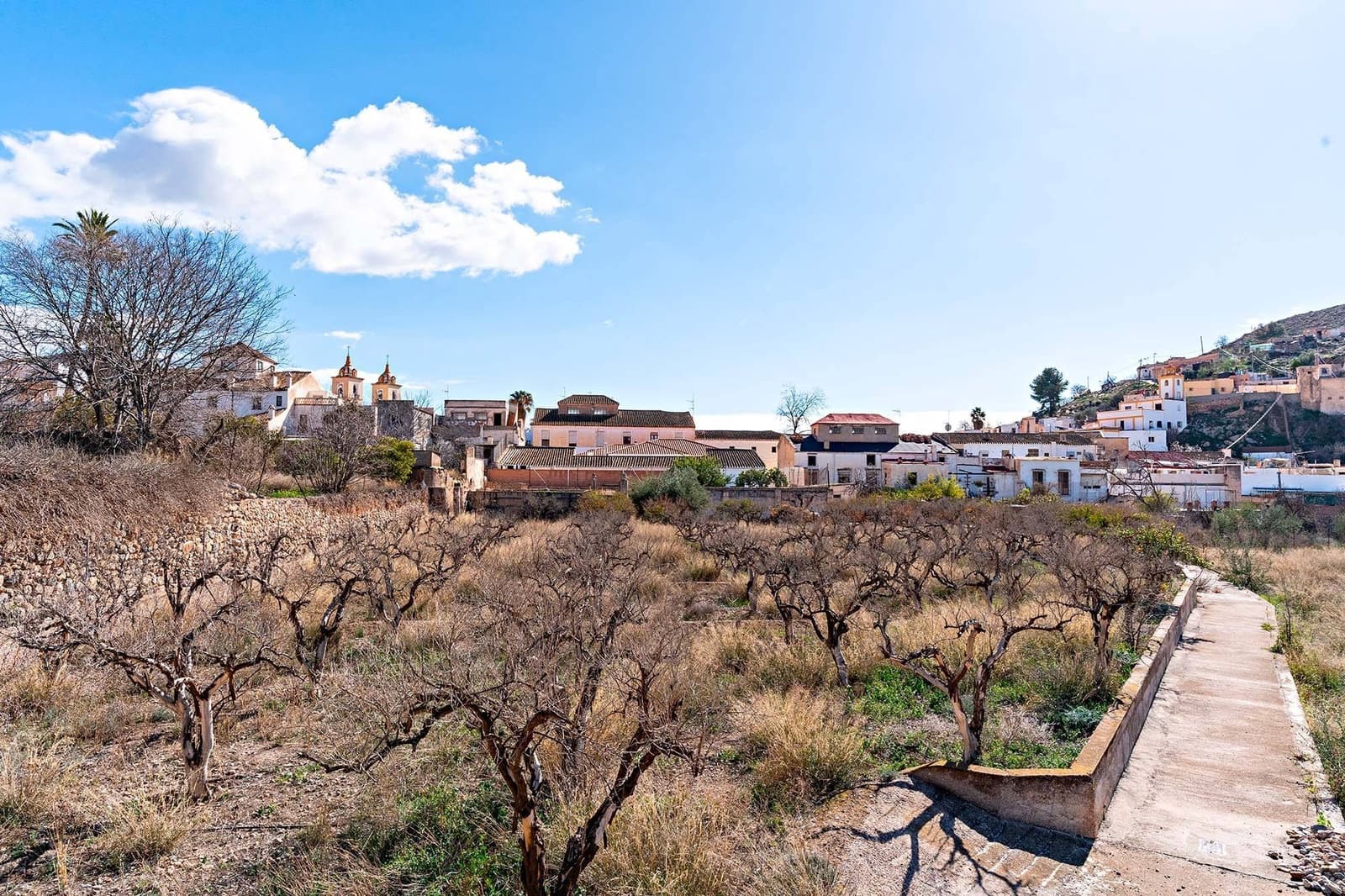 10 soveværelse Byhus til salg i Berja med garage - € 265.000 (Ref: 8789662)