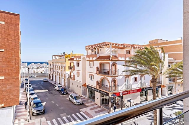 2 soveværelse Lejlighed til salg i Roquetas de Mar med garage - € 110.000 (Ref: 8838650)