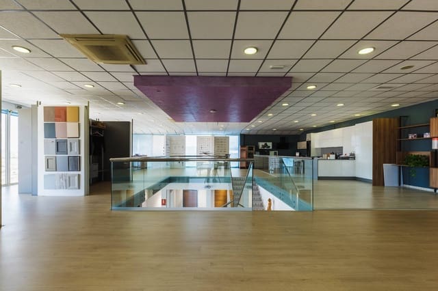 Firma/Unternehmen zu vermieten in Albox - 7.500 € (Ref: 8849501)