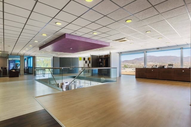 Firma/Unternehmen zu vermieten in Albox - 7.500 € (Ref: 8849501)