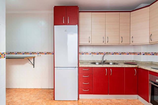 3 sovrum Lägenhet till salu i Almería stad - 180 000 € (Ref: 8880039)