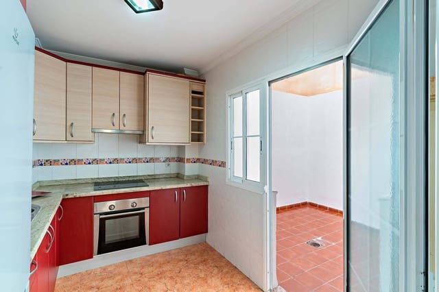 3 chambre Appartement à vendre à Almería ville - 180 000 € (Ref: 8880039)
