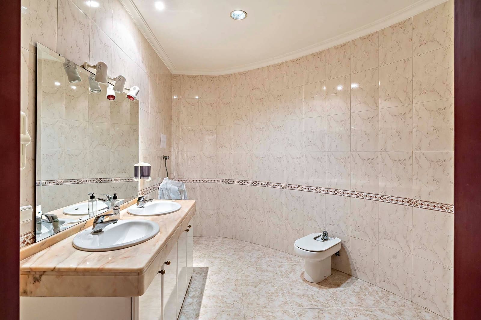 7 soveværelse Lejlighed til salg i Aguadulce (Almeria) - € 350.000 (Ref: 8941501)