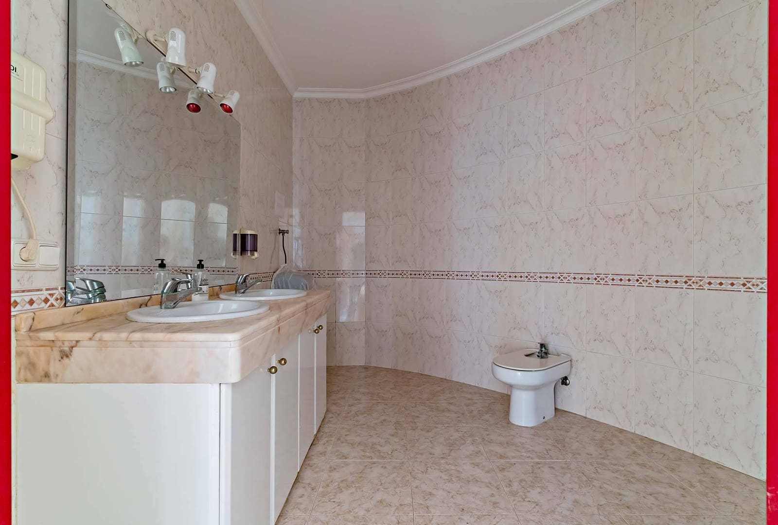 7 soveværelse Lejlighed til salg i Aguadulce (Almeria) - € 350.000 (Ref: 8941501)