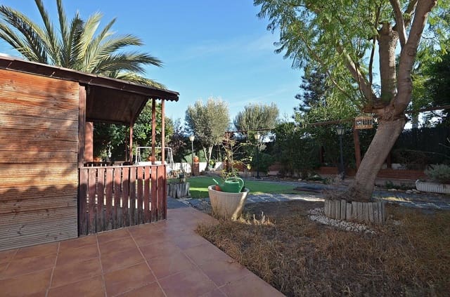 3 soveværelse Villa til salg i Retamar, Almería by med swimmingpool garage - € 375.000 (Ref: 8982637)