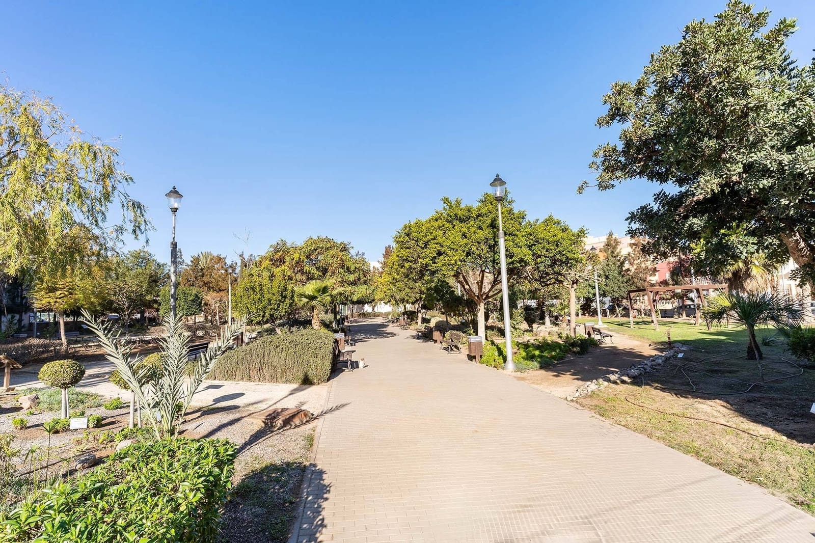 3 sypialnia Penthouse na sprzedaż w Roquetas de Mar z garażem - 170 000 € (Ref: 8985940)