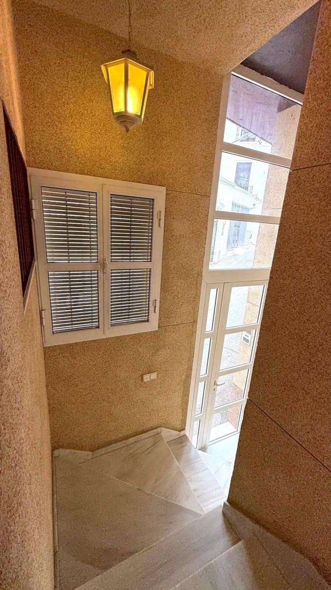 3 soveværelse Lejlighed til salg i Gador med garage - € 195.000 (Ref: 8994118)