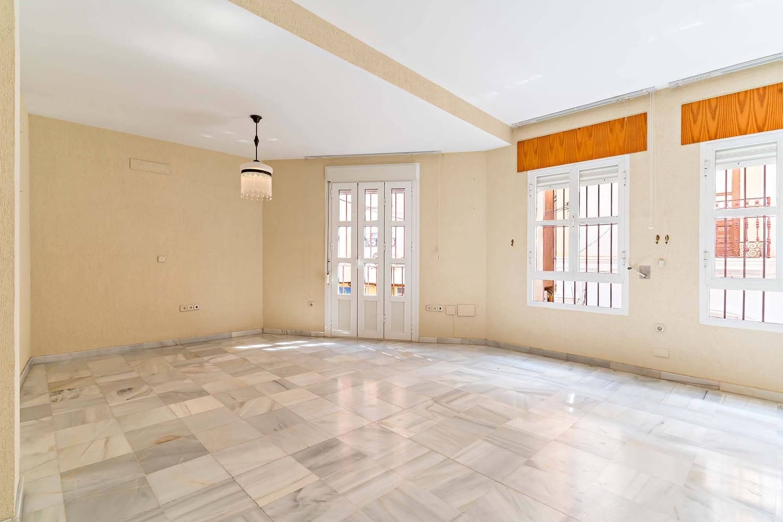 3 soveværelse Lejlighed til salg i Gador med garage - € 195.000 (Ref: 8994118)