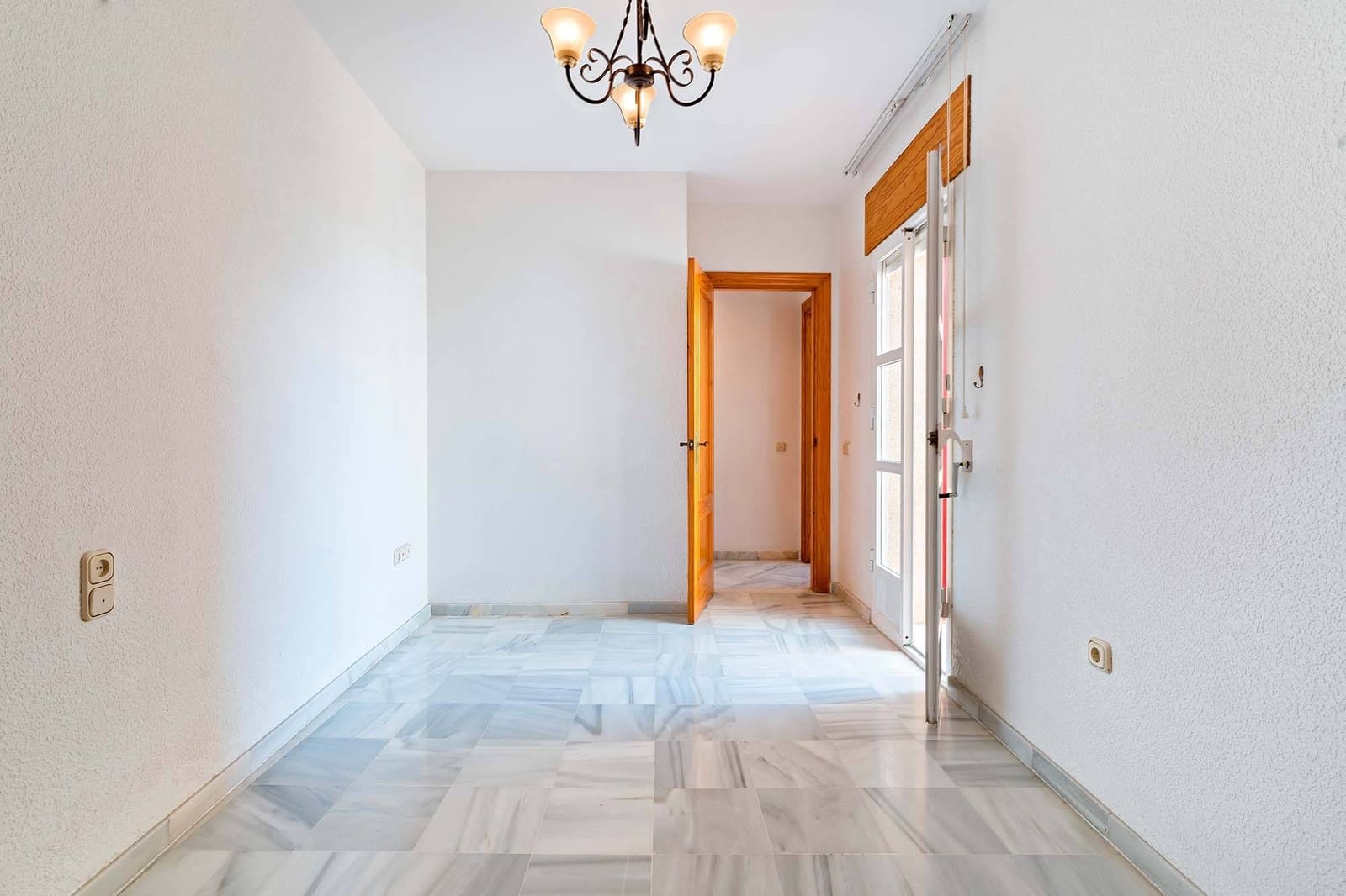 3 soveværelse Lejlighed til salg i Gador med garage - € 195.000 (Ref: 8994118)