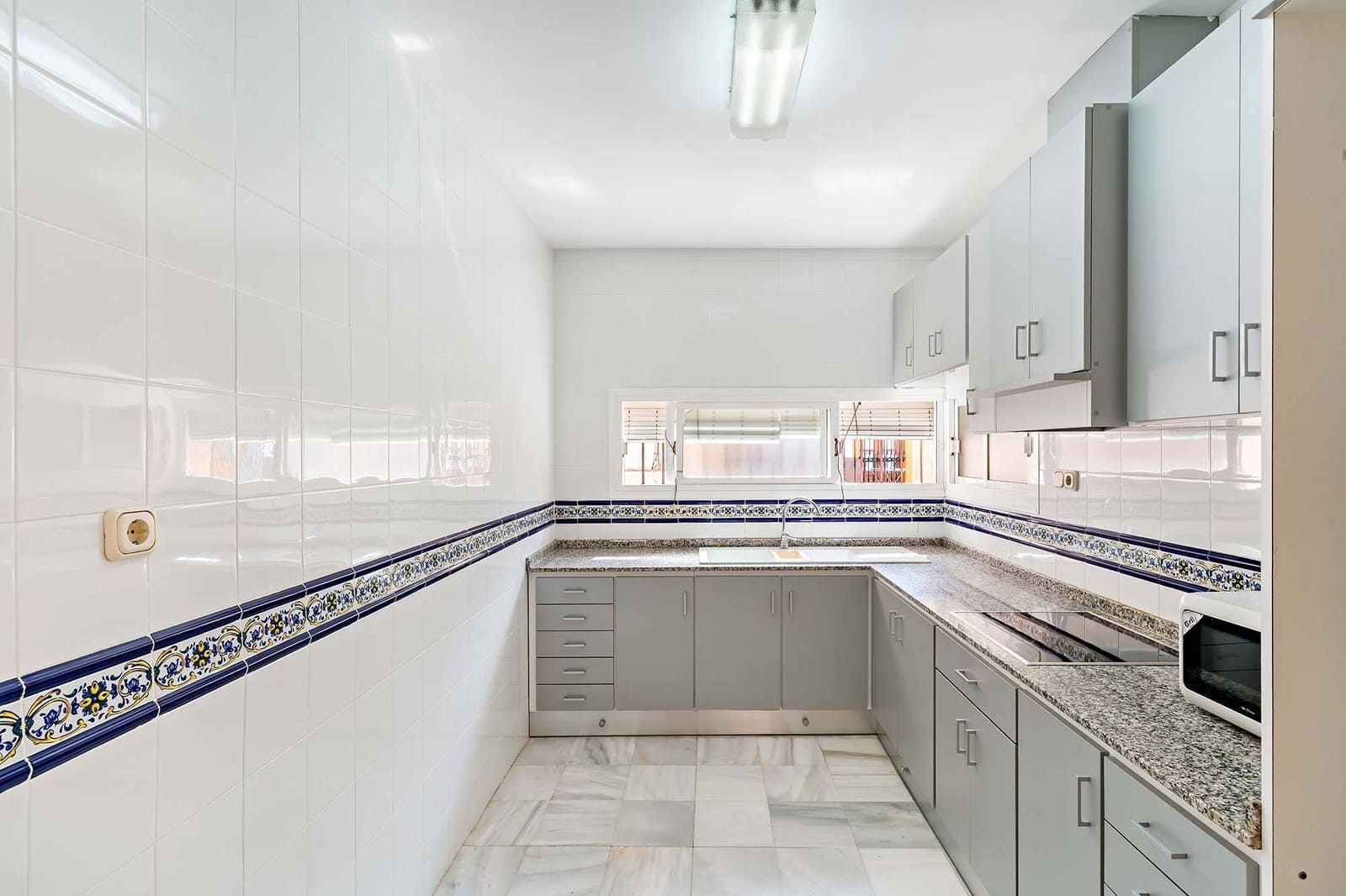 3 soverom Leilighet til salgs i Gador med garasje - € 195 000 (Ref: 8994118)