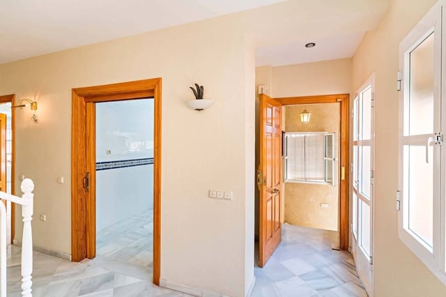 Apartamento de 3 habitaciones en Gádor en venta con garaje - 195.000 € (Ref: 8994118)