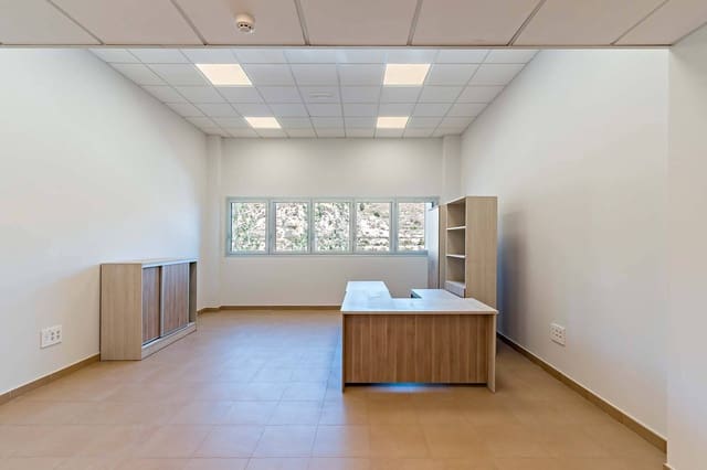 Oficina en Huércal de Almería en alquiler - 550 € (Ref: 9034418)