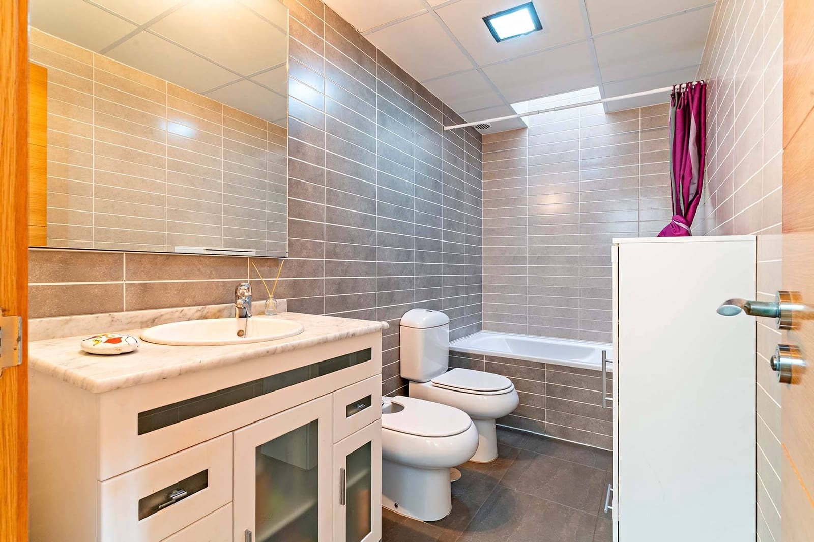 5 soveværelse Rækkehus til salg i Almeria by med garage - € 360.000 (Ref: 9073323)