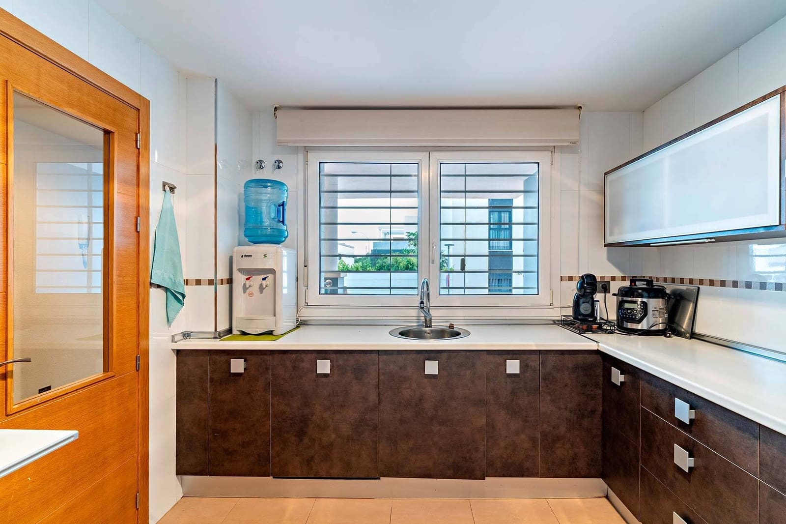 5 soveværelse Rækkehus til salg i Almeria by med garage - € 360.000 (Ref: 9073323)