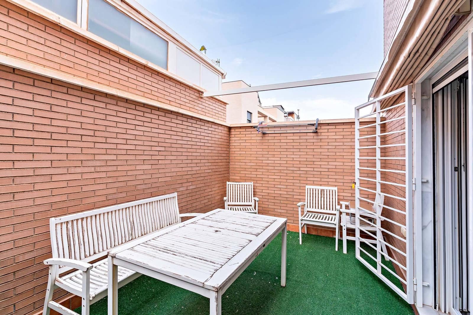 5 soveværelse Rækkehus til salg i Almeria by med garage - € 360.000 (Ref: 9073323)