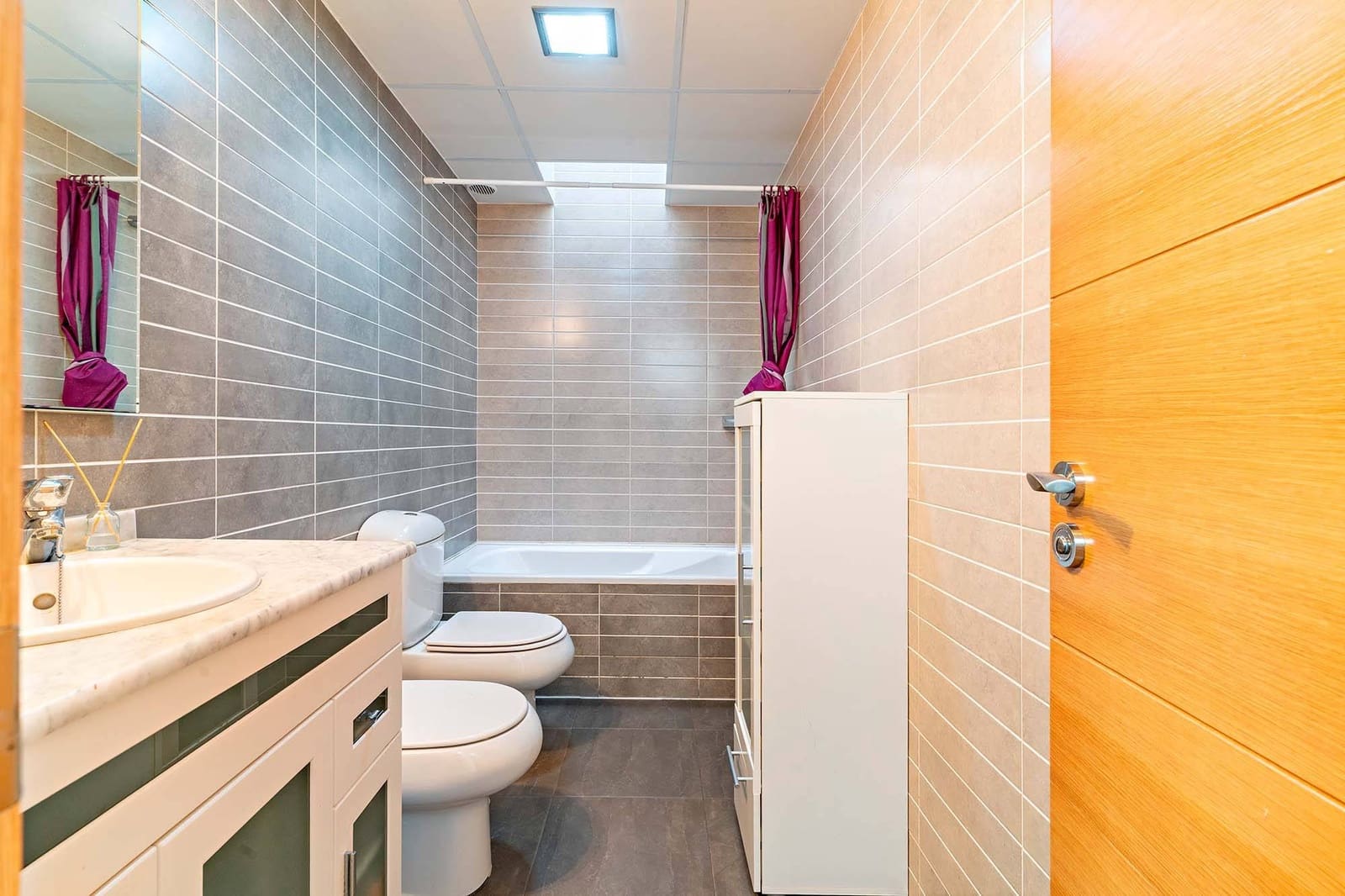 5 quarto Moradia em Banda para venda em Almeria cidade com garagem - 360 000 € (Ref: 9073323)