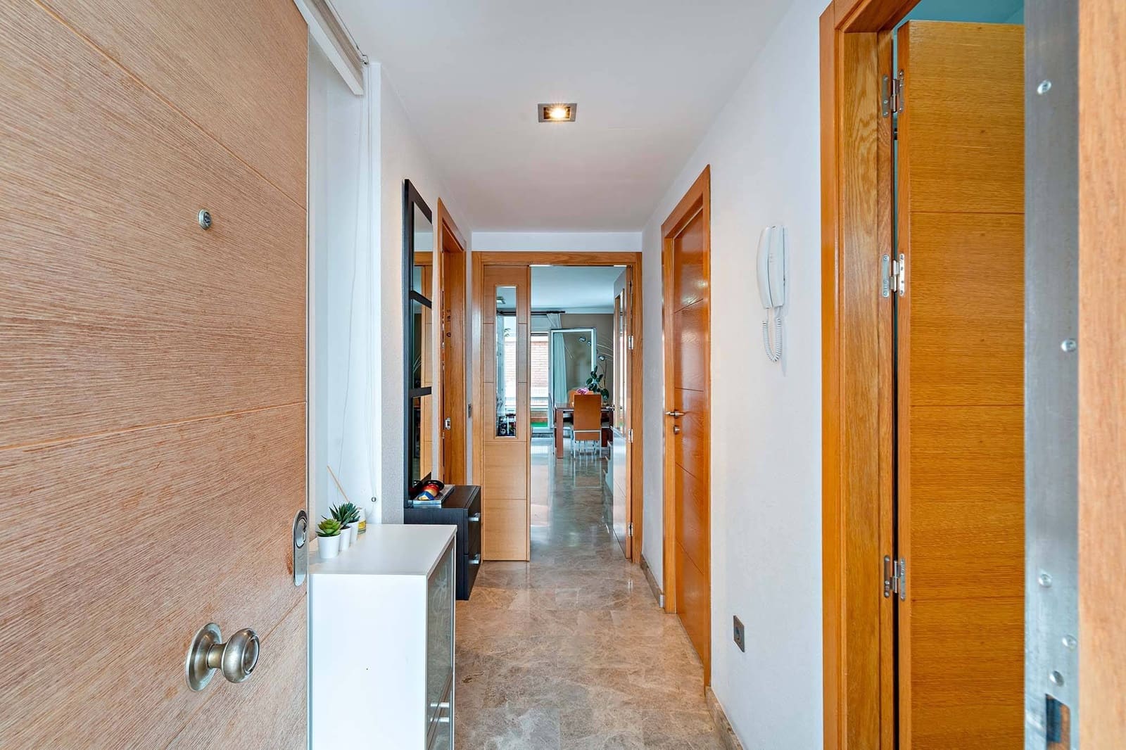 5 quarto Moradia em Banda para venda em Almeria cidade com garagem - 360 000 € (Ref: 9073323)