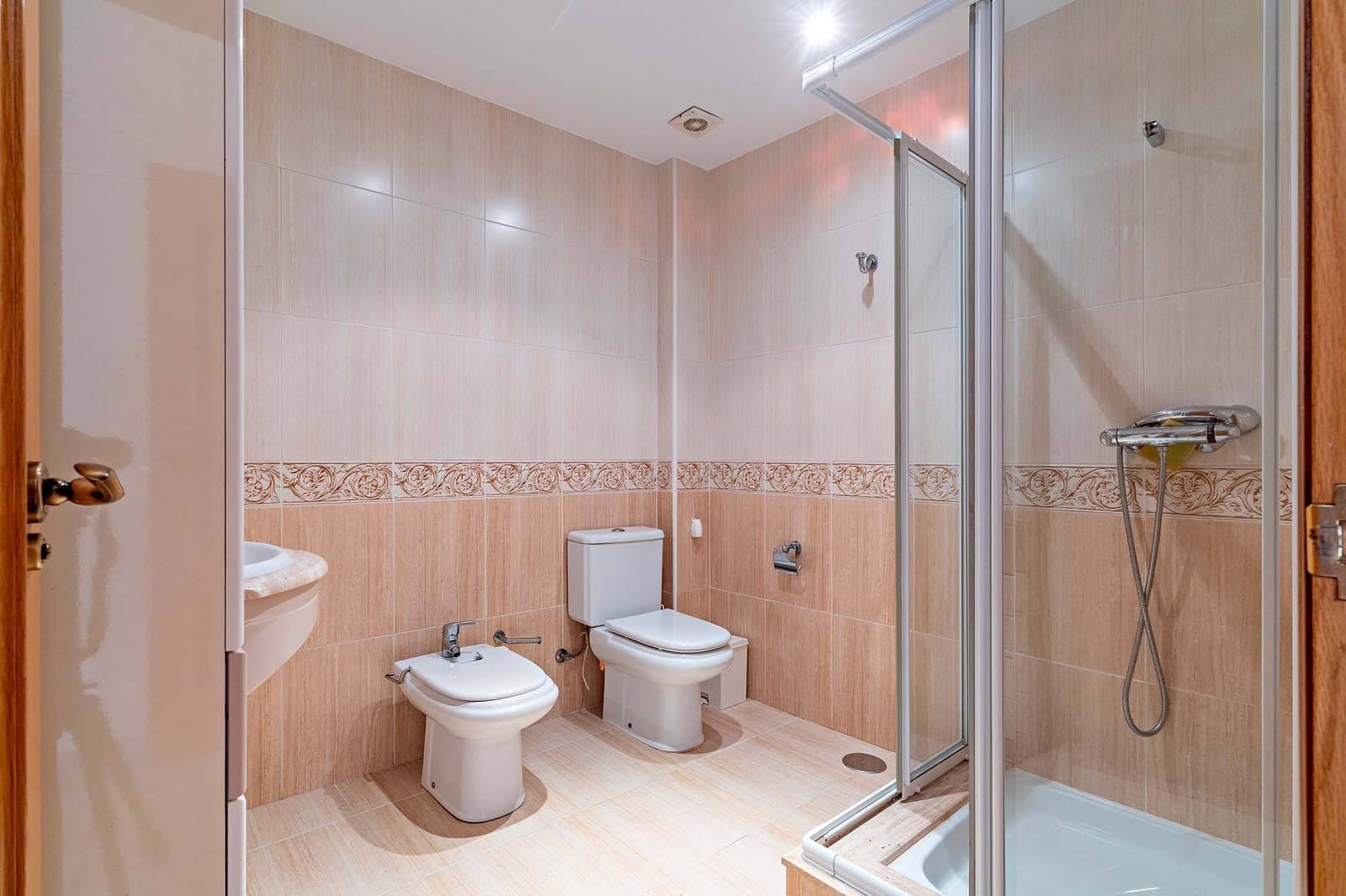 4 soverom Leilighet til salgs i Albunol med garasje - € 210 000 (Ref: 9134336)