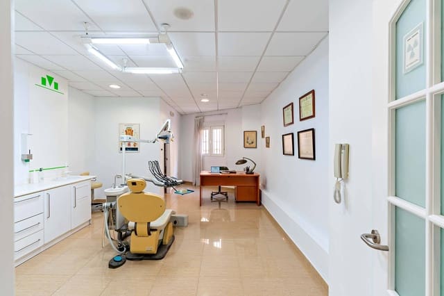 Kommersiell till salu i Albuñol - 55 000 € (Ref: 9134337)