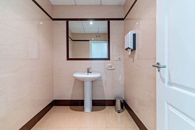 Kommersiell till salu i Albuñol - 55 000 € (Ref: 9134337)