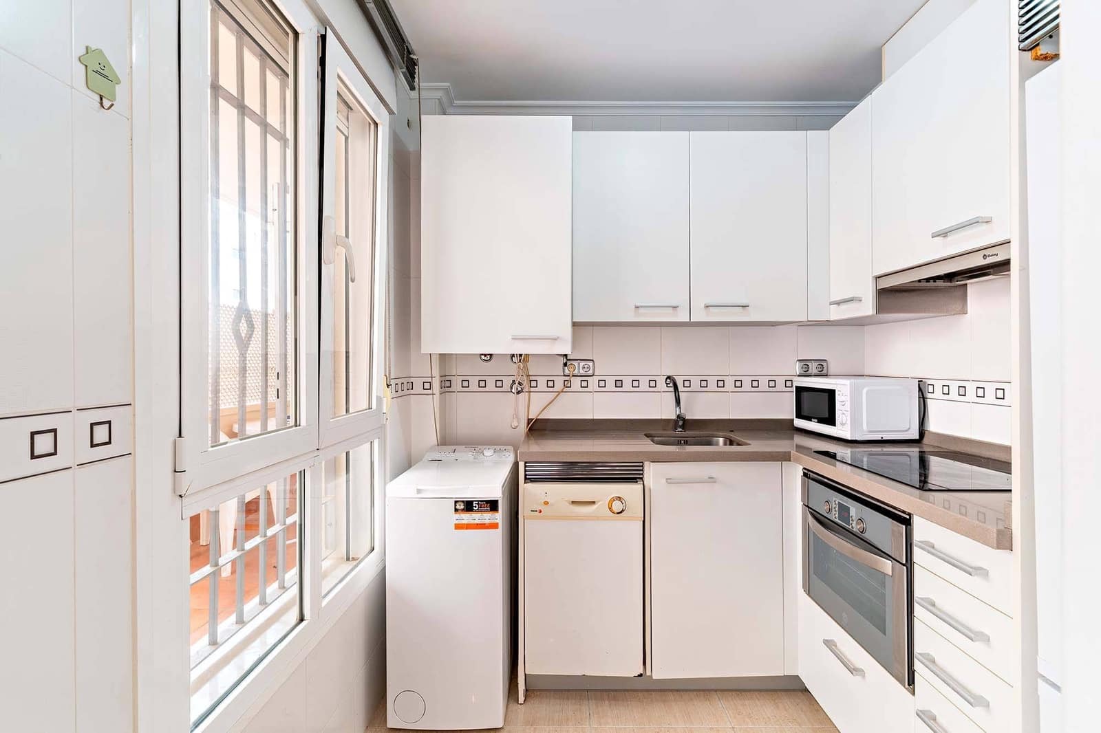 1 soverom Leilighet til salgs i Aguadulce (Almeria) med svømmebasseng garasje - € 156 000 (Ref: 9137032)