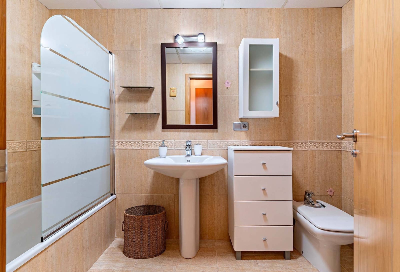 1 soverom Leilighet til salgs i Aguadulce (Almeria) med svømmebasseng garasje - € 156 000 (Ref: 9137032)