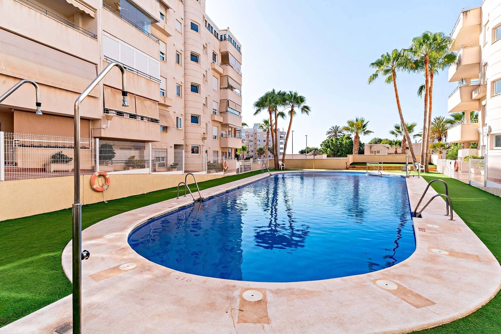 1 soverom Leilighet til salgs i Aguadulce (Almeria) med svømmebasseng garasje - € 156 000 (Ref: 9137032)