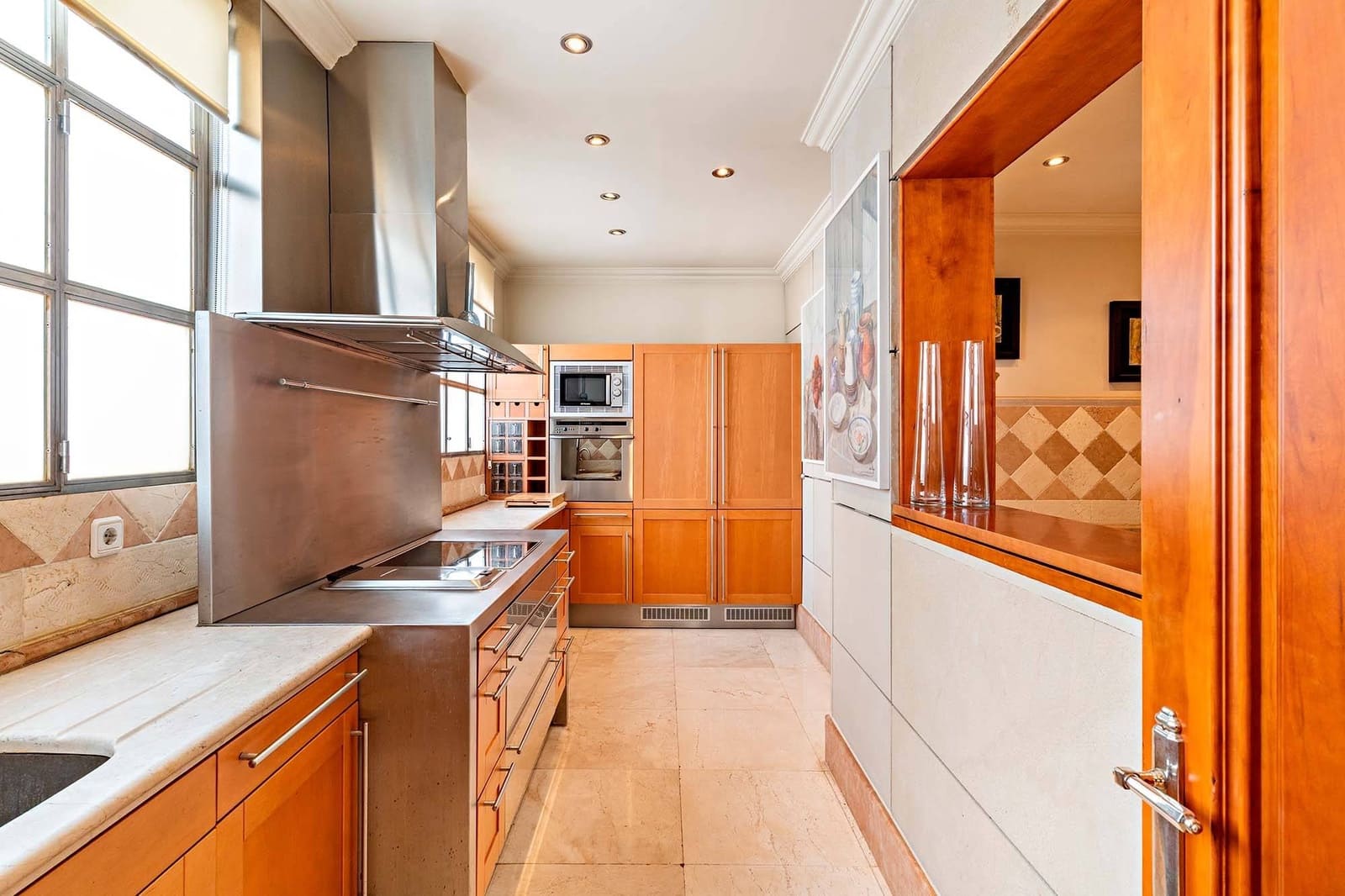 4 soveværelse Penthouse til leje i Almeria by - € 1.900 (Ref: 9149196)