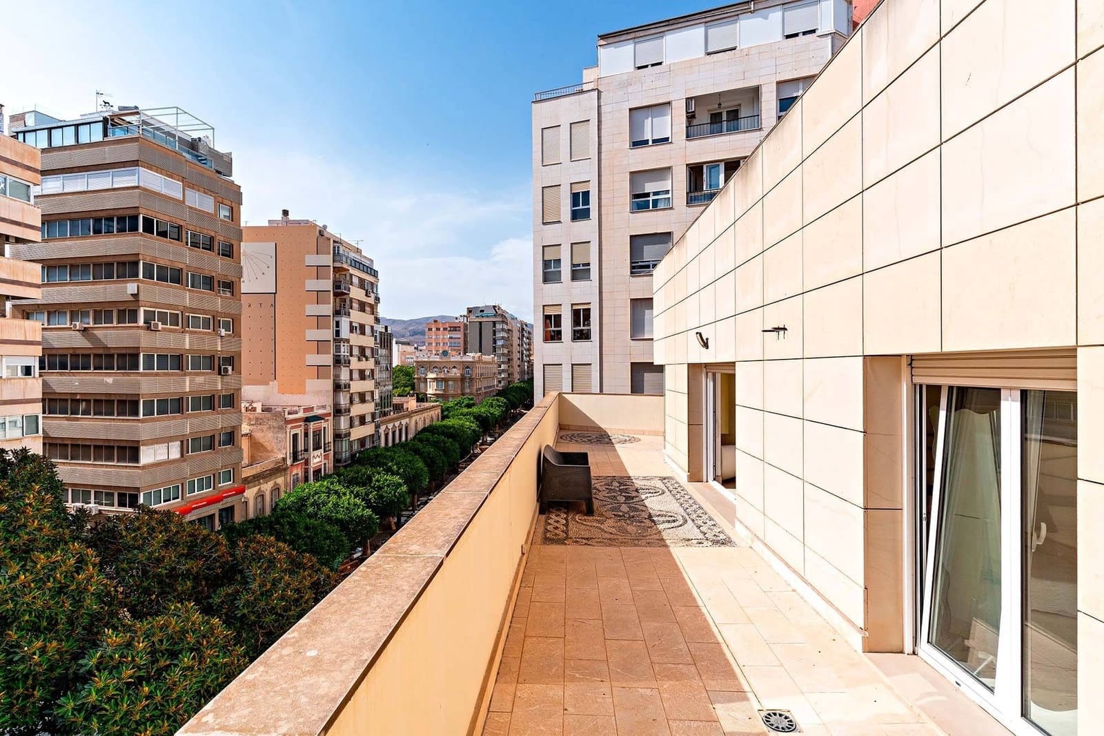 4 soveværelse Penthouse til leje i Almeria by - € 1.900 (Ref: 9149196)