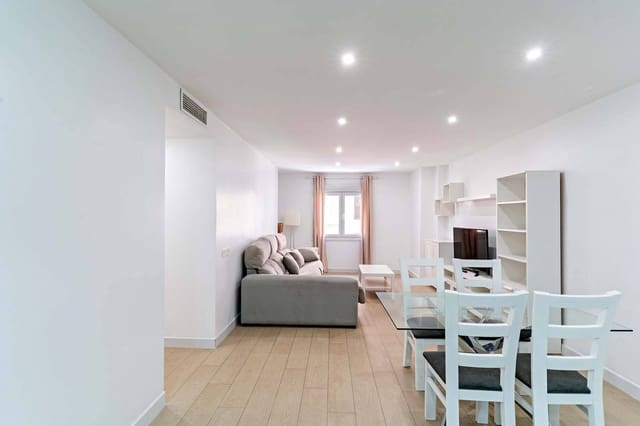 3 soverom Leilighet til leie i Almería by - € 1 200 (Ref: 9152100)