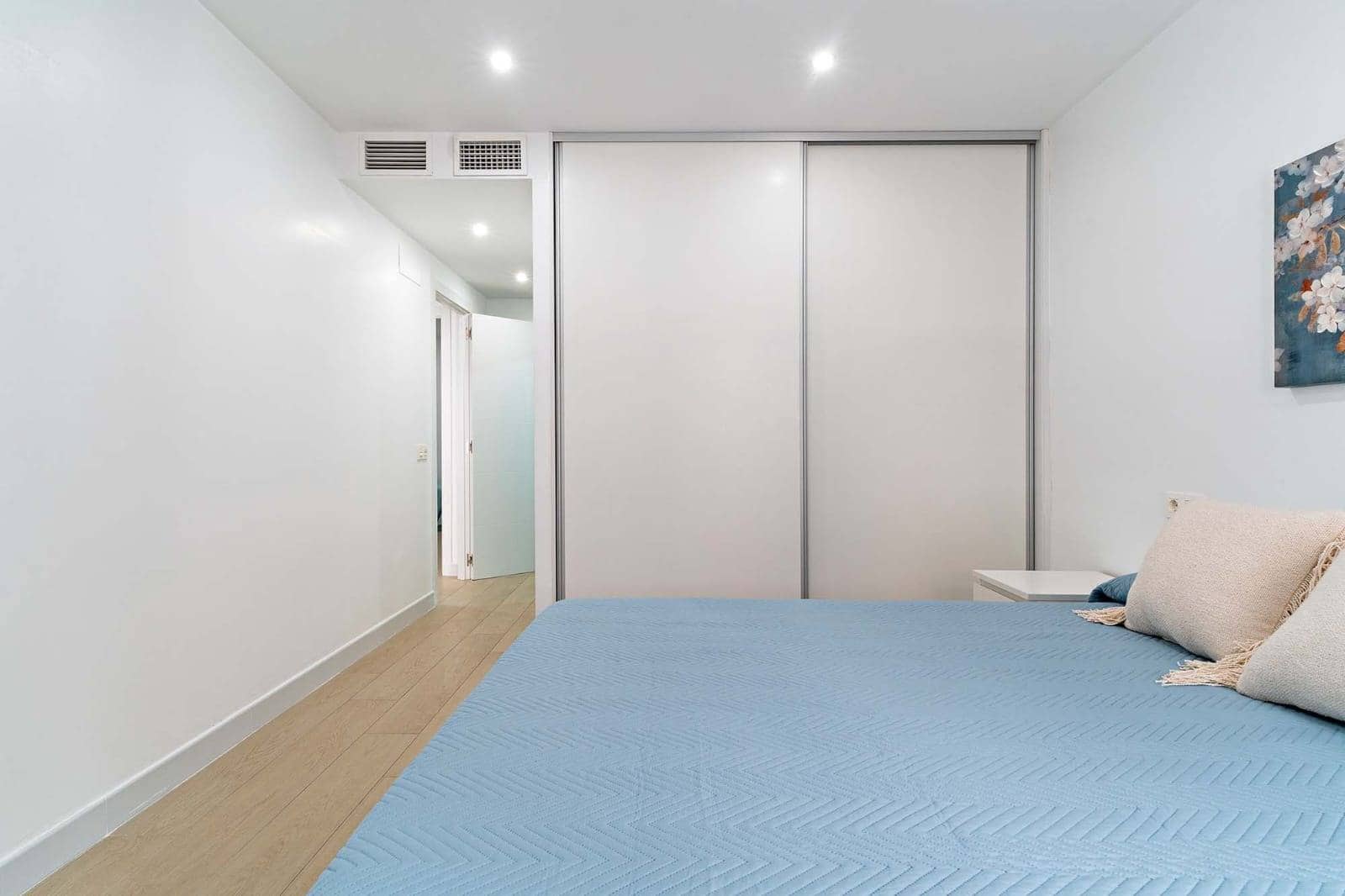 3 sovrum Lägenhet att hyra i Almeria stad - 1 200 € (Ref: 9152100)