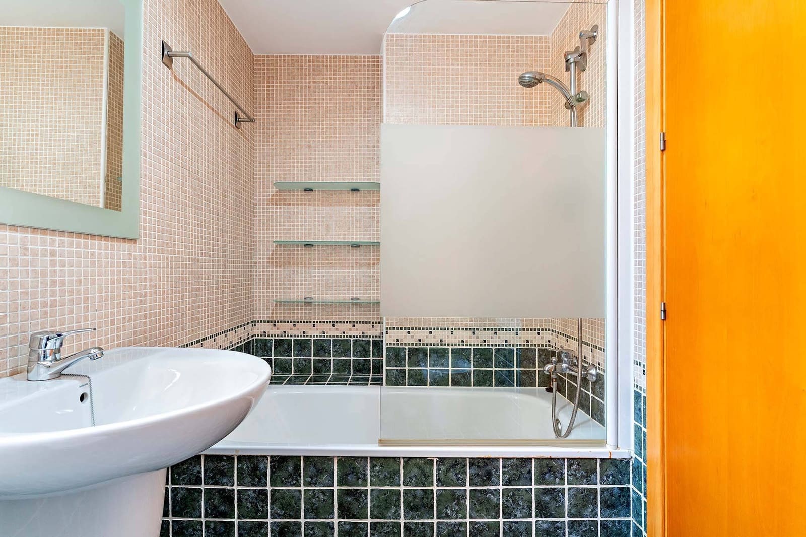 2 soveværelse Penthouse til salg i Roquetas de Mar med swimmingpool garage - € 255.000 (Ref: 9156083)