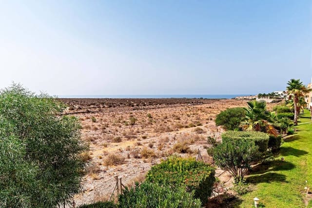 2 soveværelse Lejlighed til leje i Retamar, Almería by med swimmingpool garage - € 800 (Ref: 9186851)