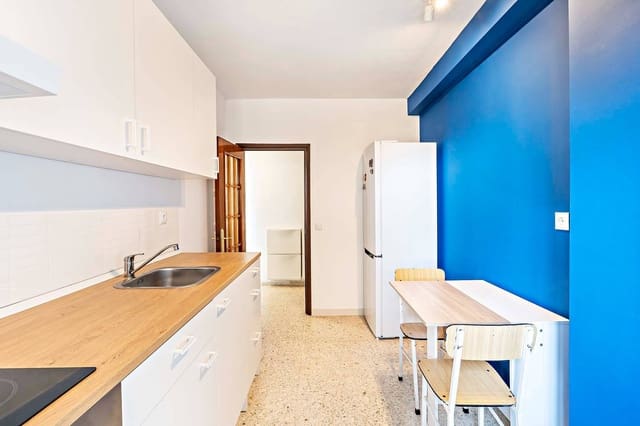 3 soveværelse Lejlighed til leje i Almería by - € 800 (Ref: 9193759)