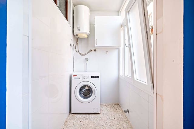 3 soveværelse Lejlighed til leje i Almería by - € 800 (Ref: 9193759)