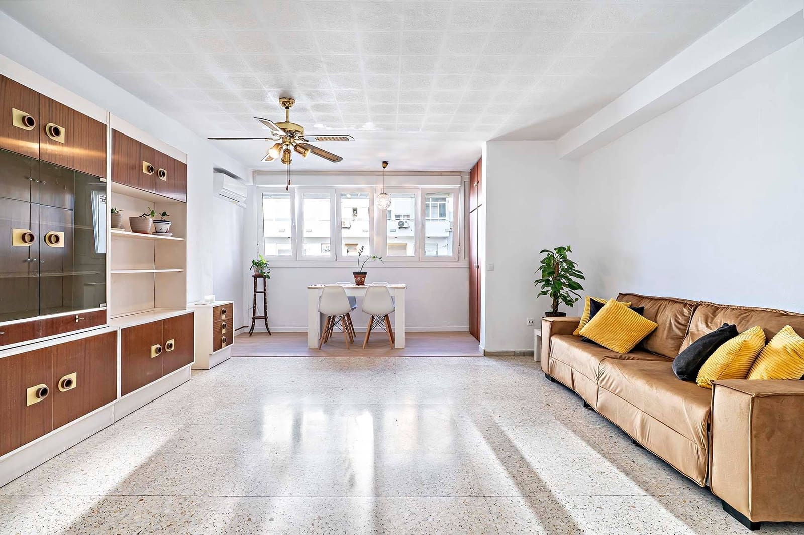 3 soveværelse Lejlighed til leje i Almeria by - € 800 (Ref: 9193759)