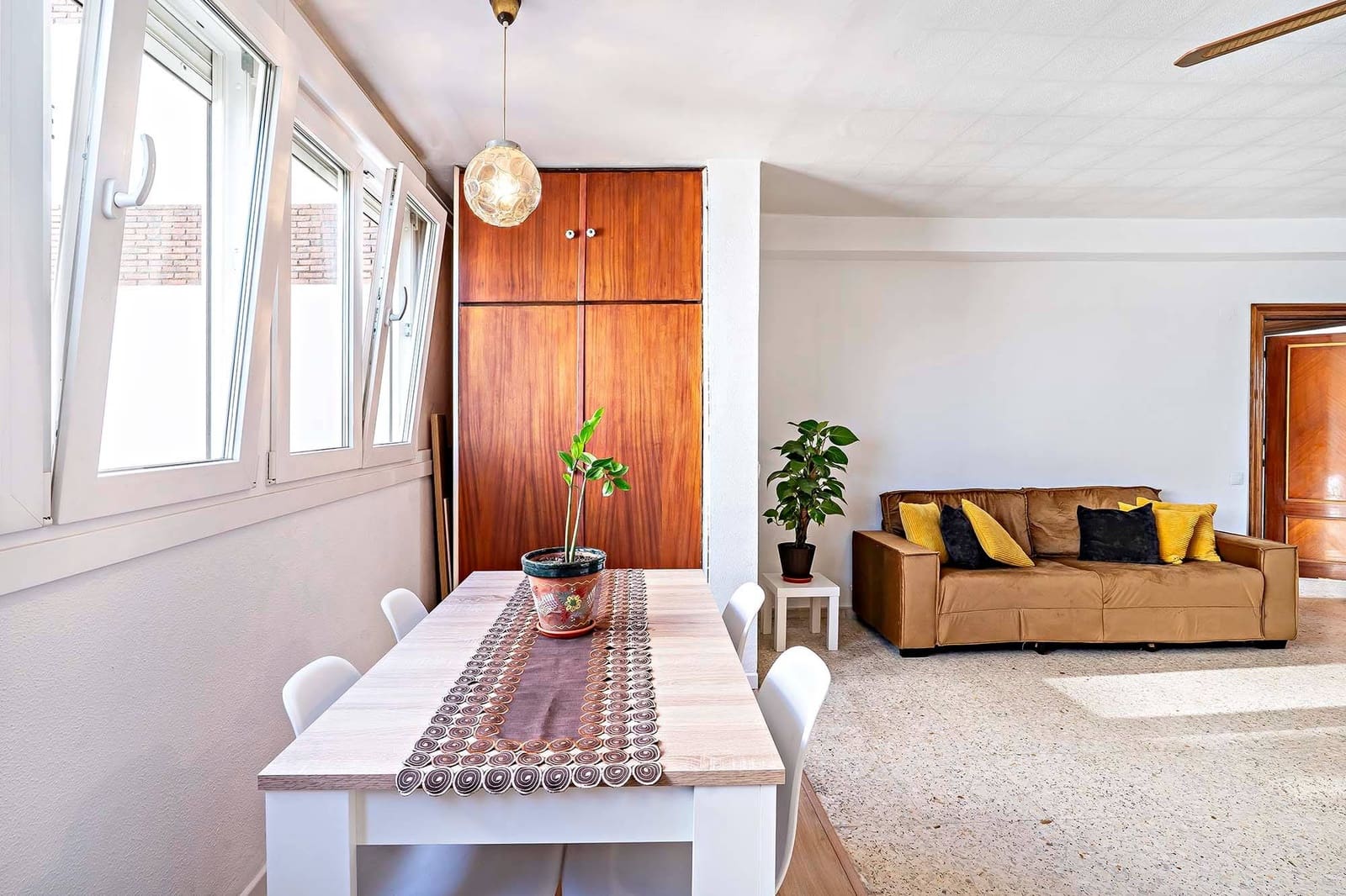 3 soveværelse Lejlighed til leje i Almeria by - € 800 (Ref: 9193759)