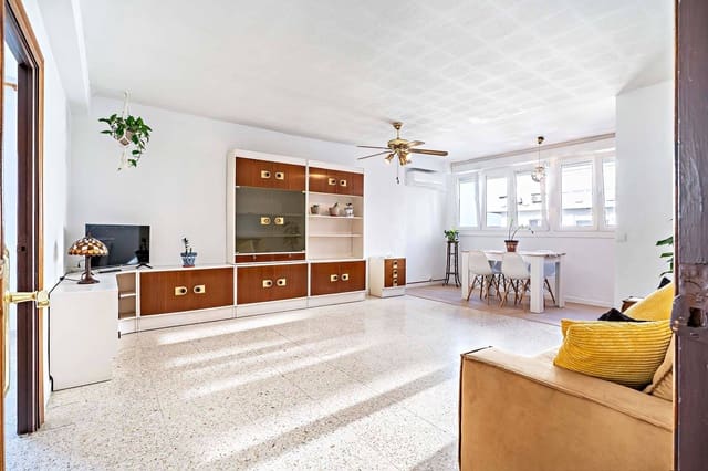 3 soveværelse Lejlighed til leje i Almería by - € 800 (Ref: 9193759)