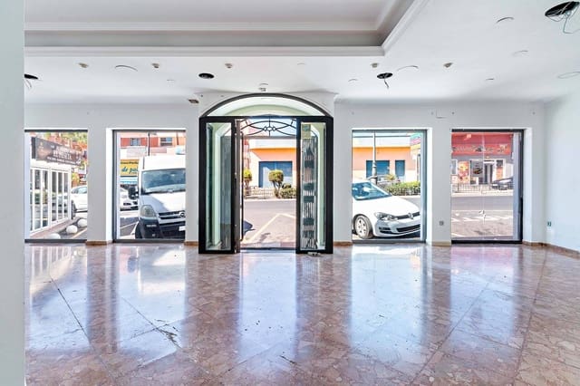 Comercial para arrendar em Roquetas de Mar - 600 € (Ref: 9206771)