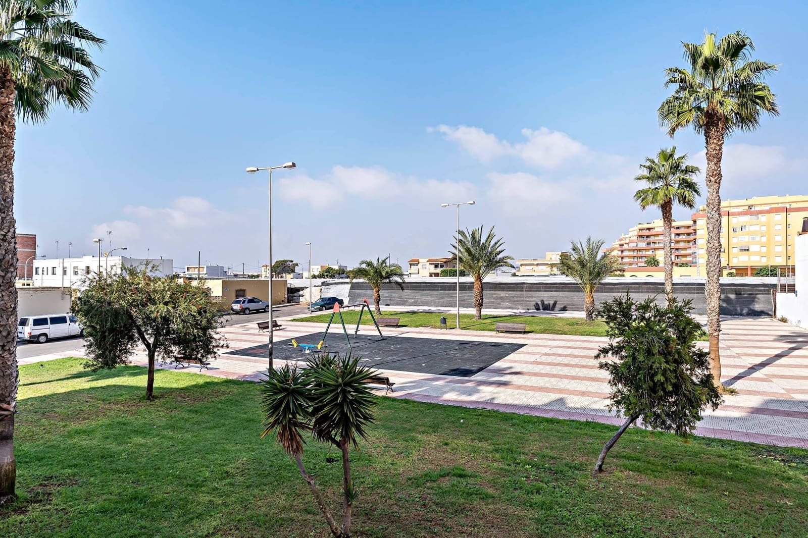 3 soveværelse Lejlighed til salg i Roquetas de Mar med swimmingpool garage - € 245.000 (Ref: 9230469)