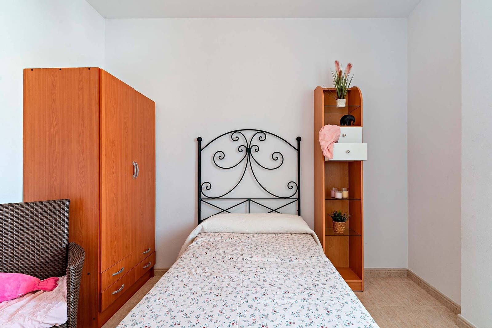 3 bedroom Flat for sale in Roquetas de Mar with pool garage - € 220,000 (Ref: 9230469)