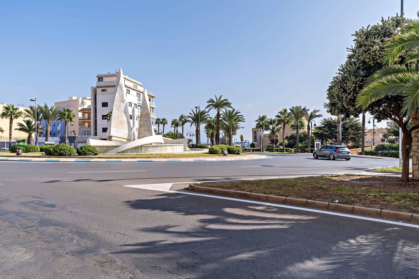 3 bedroom Flat for sale in Roquetas de Mar with pool garage - € 220,000 (Ref: 9230469)