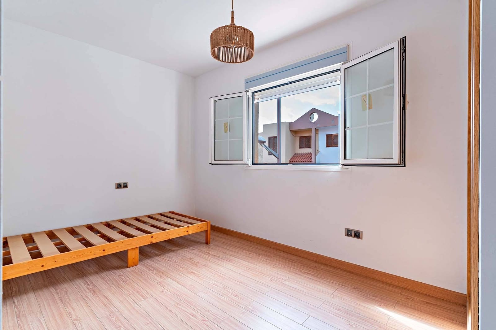 3 soveværelse Lejlighed til salg i Alhama de Almeria - € 95.000 (Ref: 9264476)