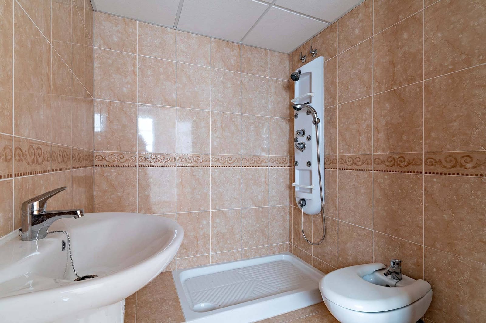 3 soveværelse Lejlighed til salg i Alhama de Almeria - € 95.000 (Ref: 9264476)