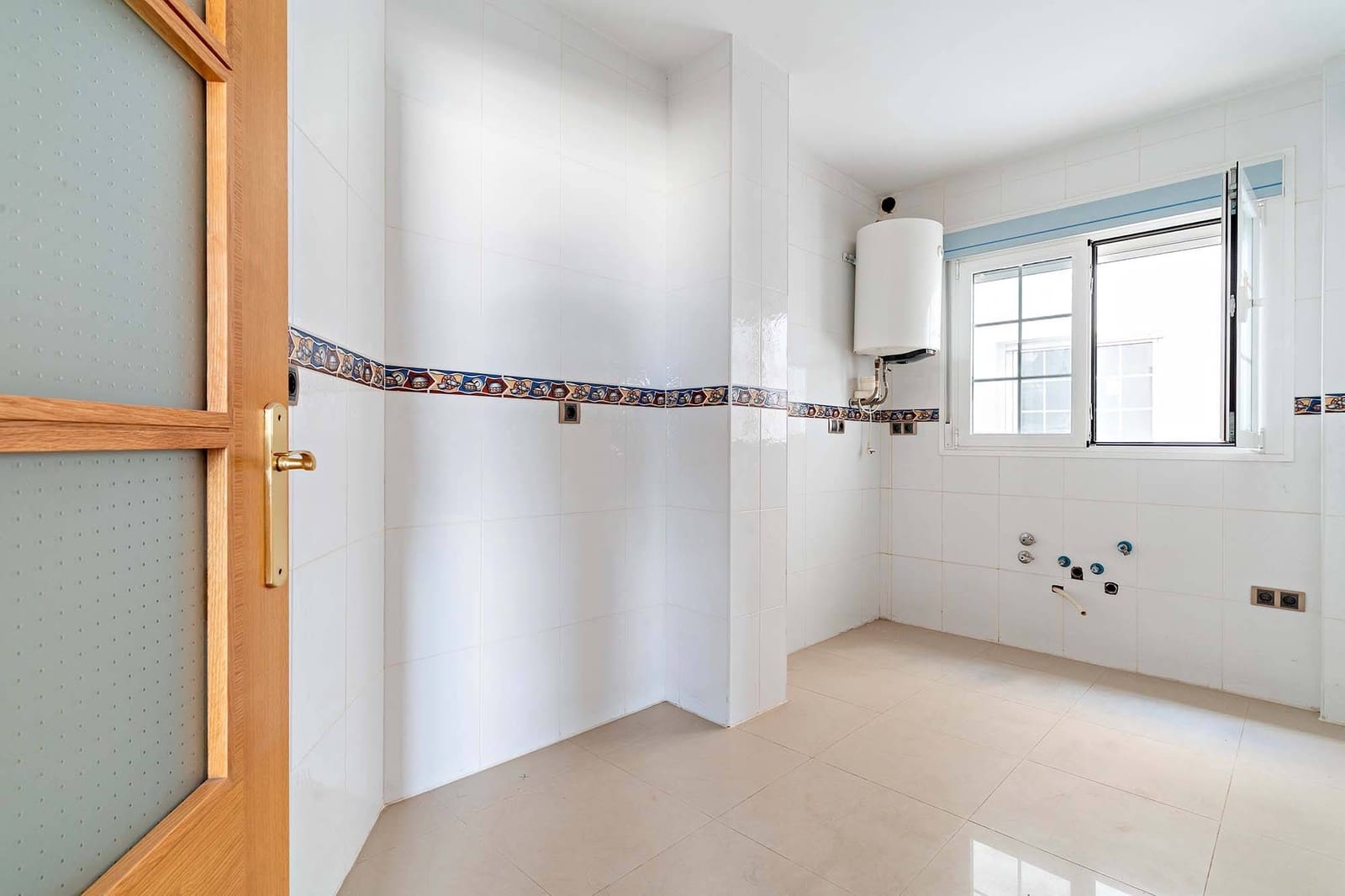 3 soveværelse Lejlighed til salg i Alhama de Almeria - € 95.000 (Ref: 9264476)